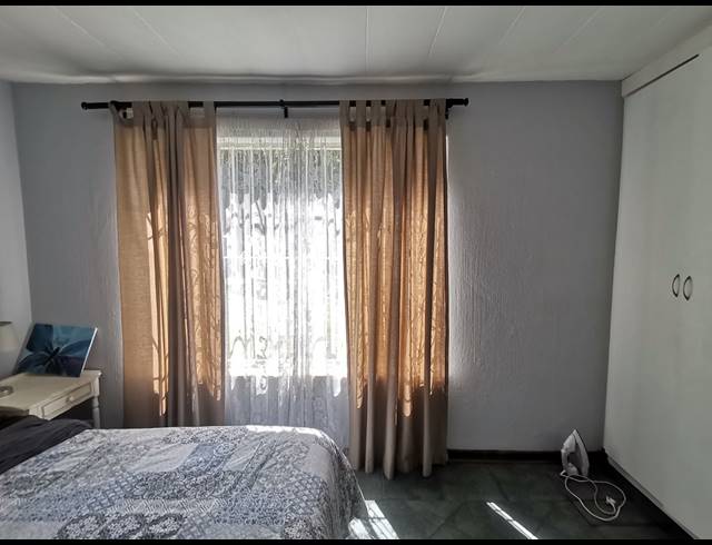 2 BEDROOM TOWNHOUSE FOR SALE IN BASSONIA